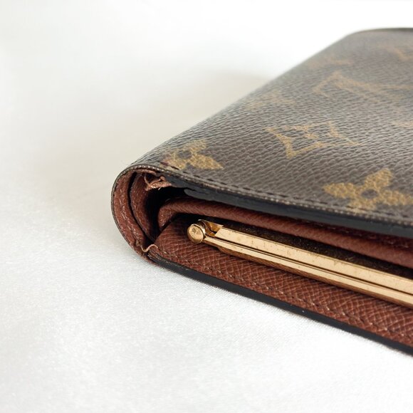Louis Vuitton Monogram Wallet - Picture 5 of 16